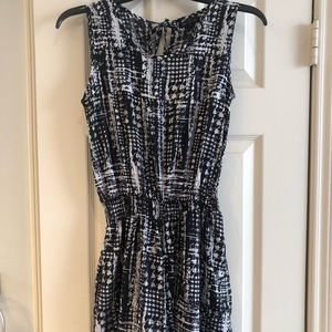 QED London Romper Color Black and White Size 8
